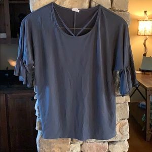 Gray mid peplum sleeve top
